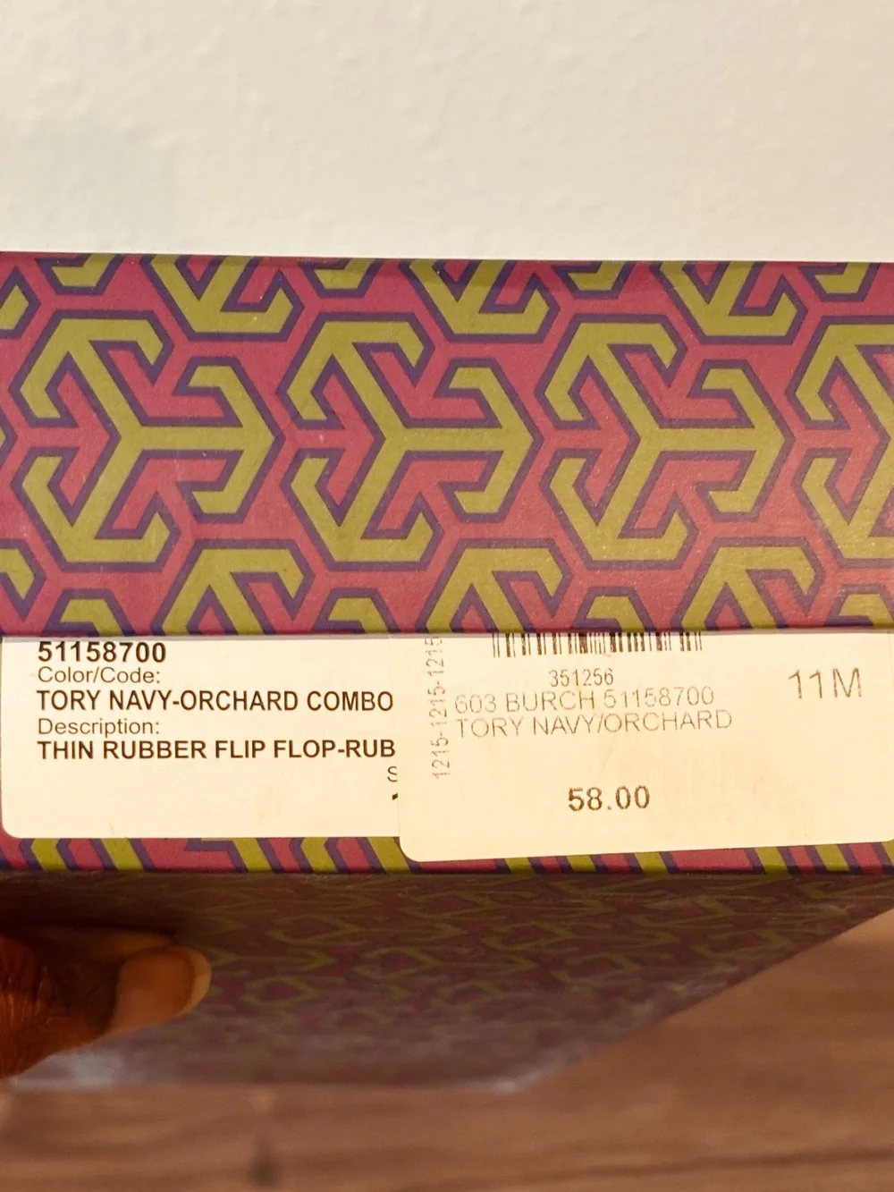 Tory Burch Green Navy Floral Flip Flops Navy Straps Gold Logo Summer Spring Chic